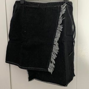 Few Moda Frayed Fringe Denim Skirt